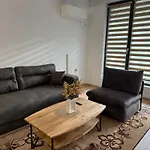 Nikol5 Deluxe Апартаменты